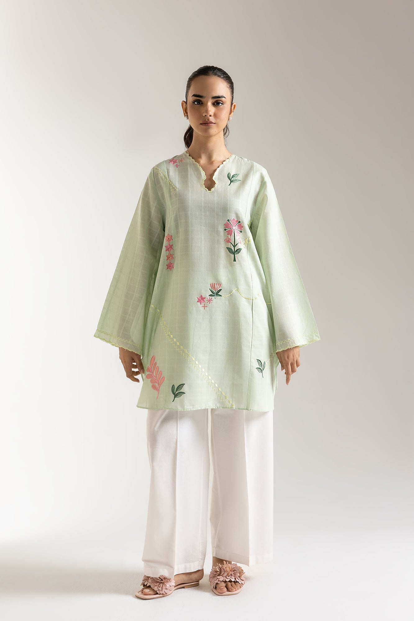EMBROIDERED TUNIC (S4E102/130/6451)