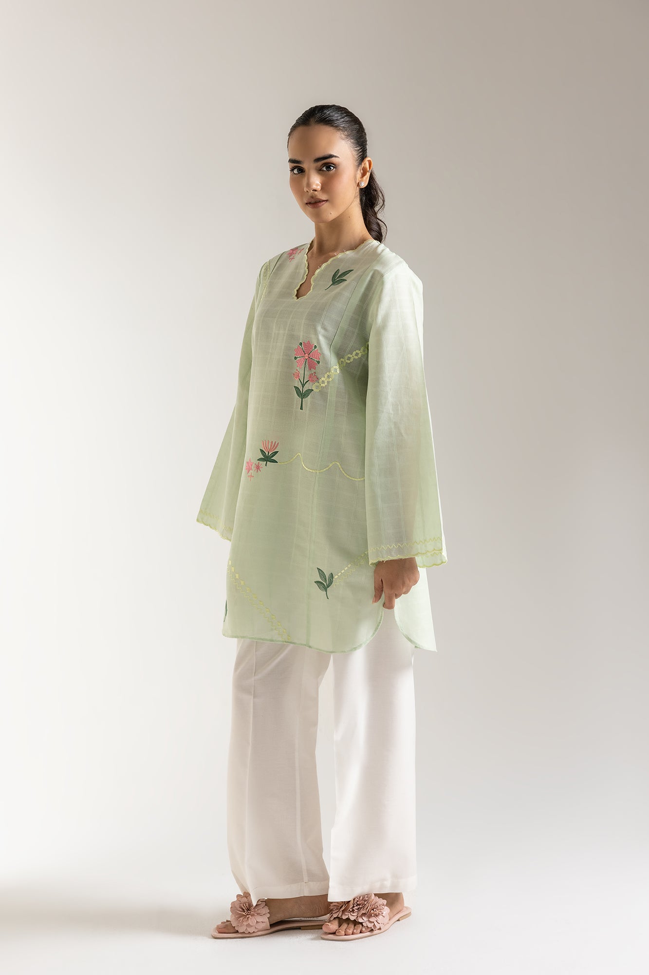 EMBROIDERED TUNIC (S4E102/130/6451)