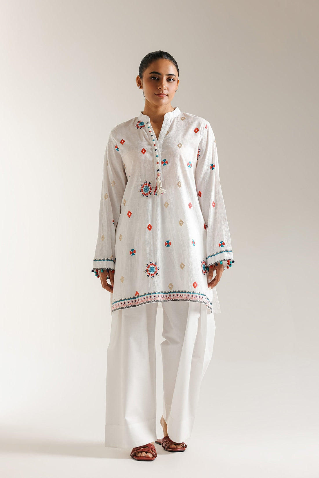 EMBROIDERED SHIRT (S5E102/001/6378)