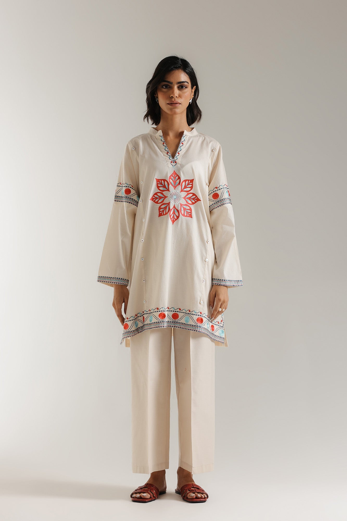 EMBROIDERED SHIRT (S5E102/002/6379)