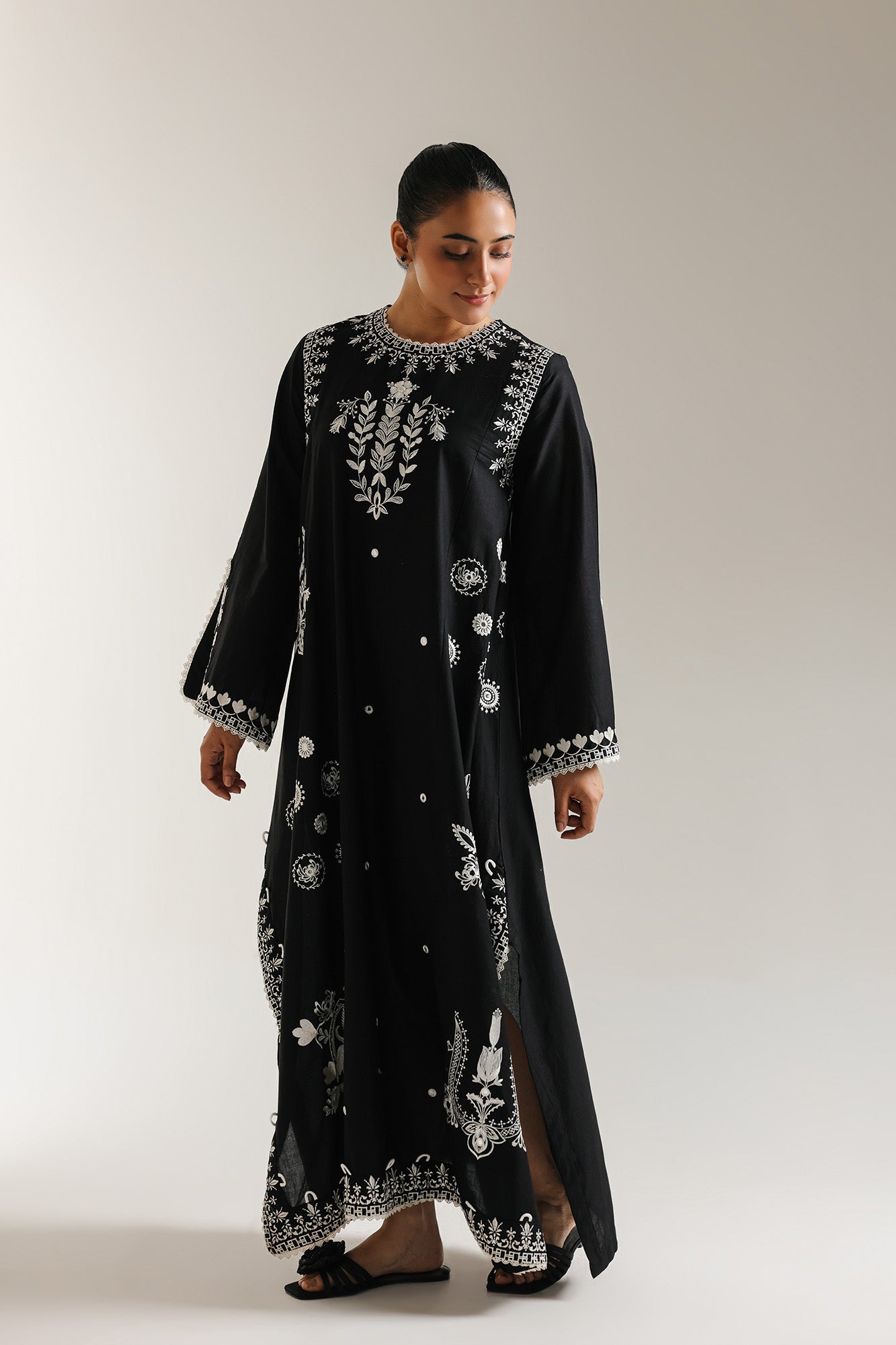 EMBROIDERED DRESS (S7E6496/102/902)