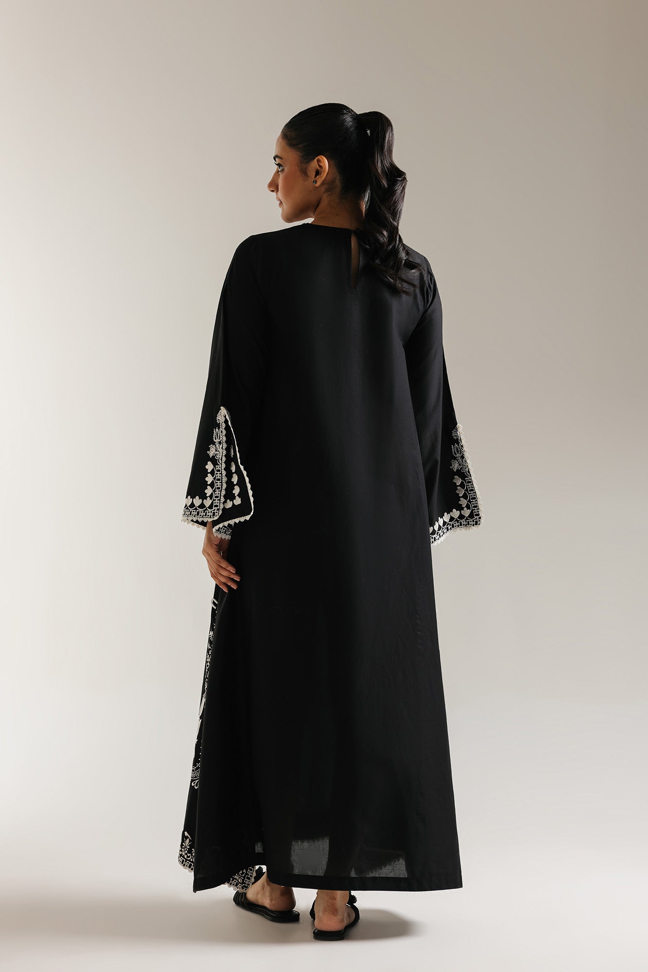 EMBROIDERED DRESS (S7E6496/102/902)