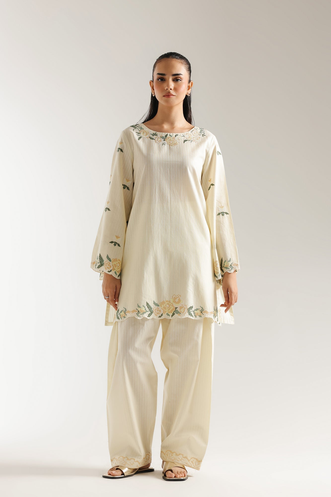 EMBROIDERED SUIT (S9E6327/102/115)