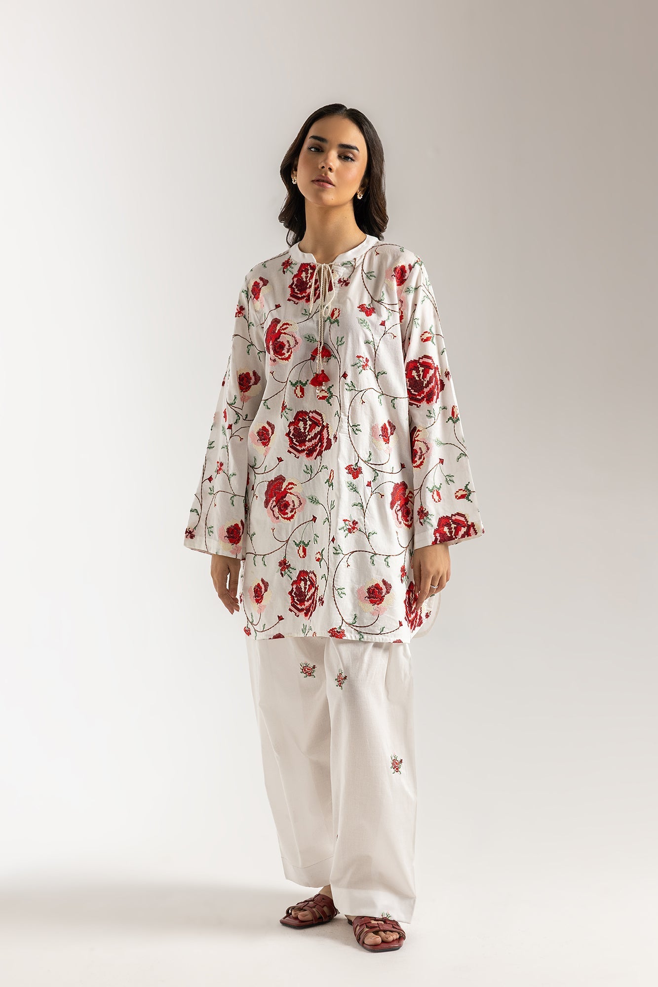 EMBROIDERED SUIT (S9E6409/102/002)